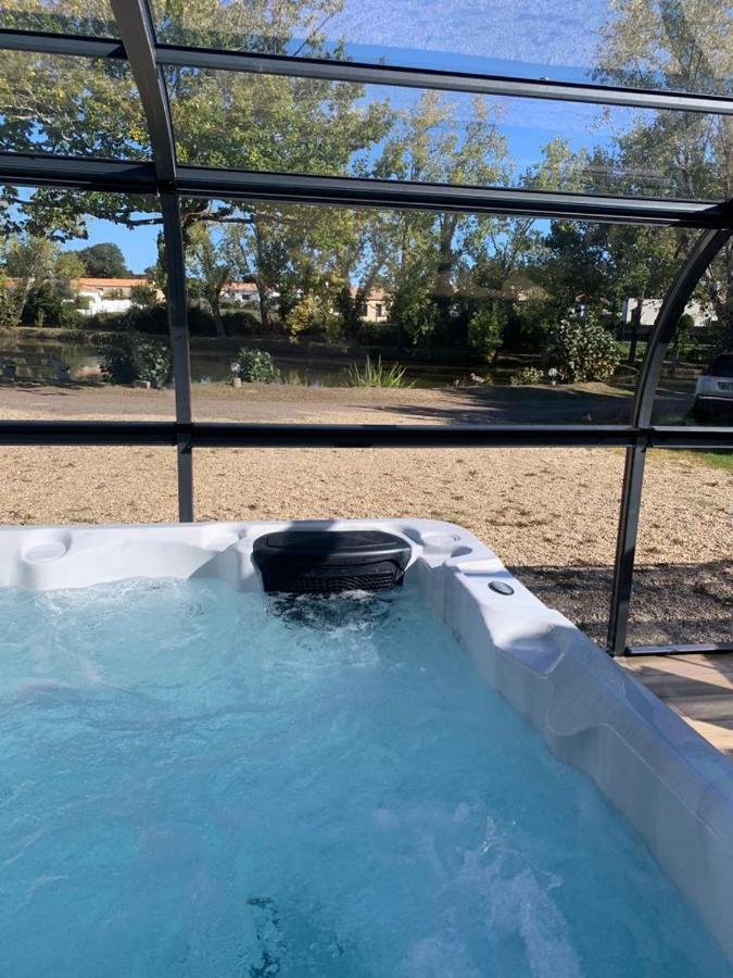 Maison Avec Jacuzzi Proche Plages Avrillé Eksteriør billede